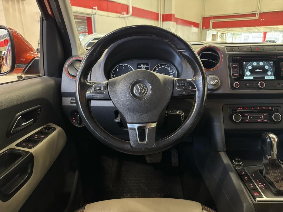 VOLKSWAGEN Amarok 2014