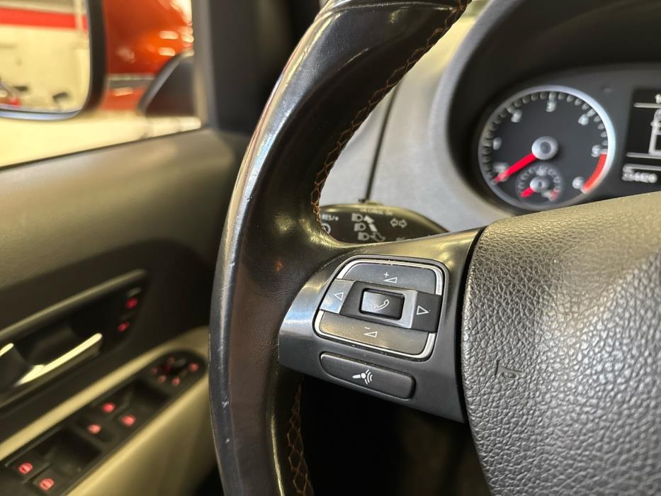 VOLKSWAGEN Amarok 2014