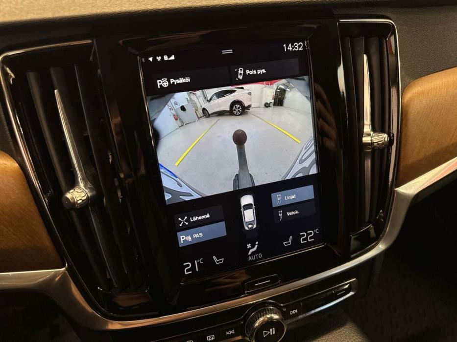 VOLVO S90 2016