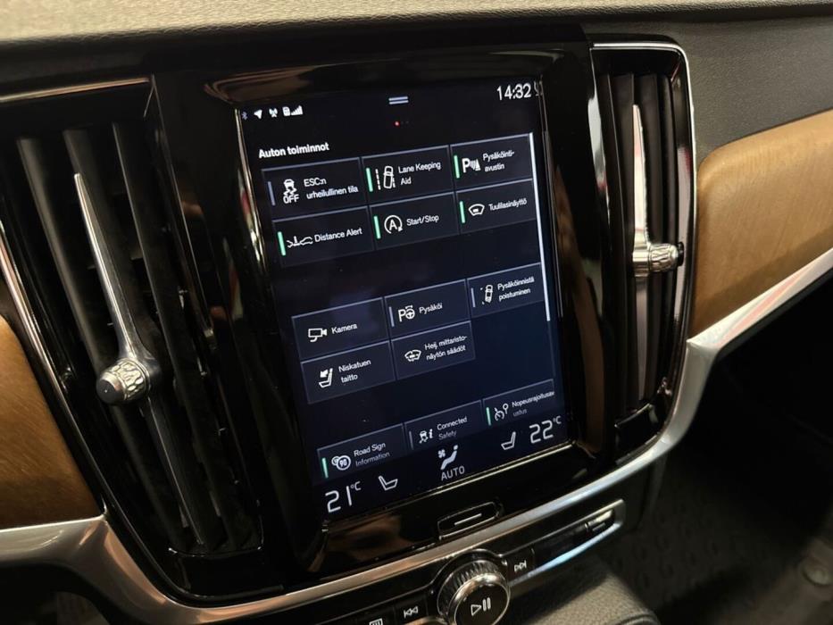 VOLVO S90 2016