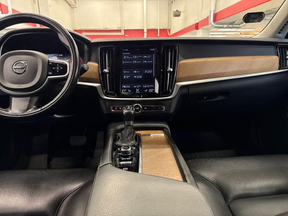 VOLVO S90 2016