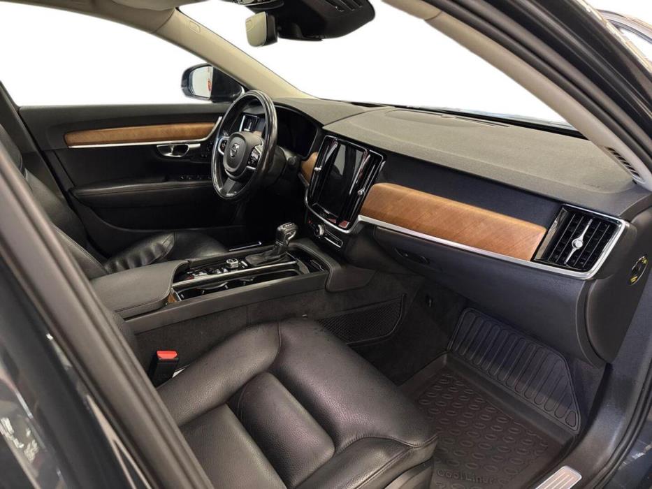 VOLVO S90 2016