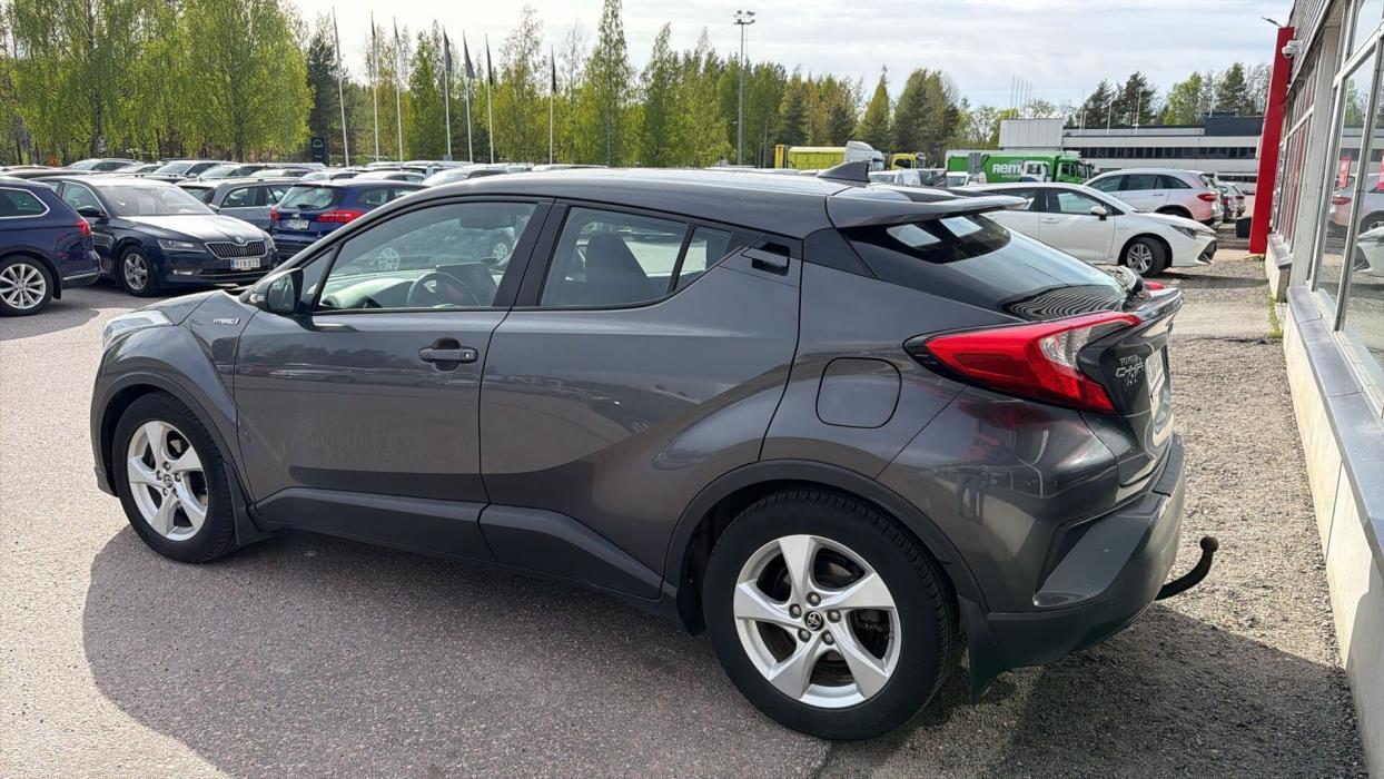 TOYOTA C-HR 2017
