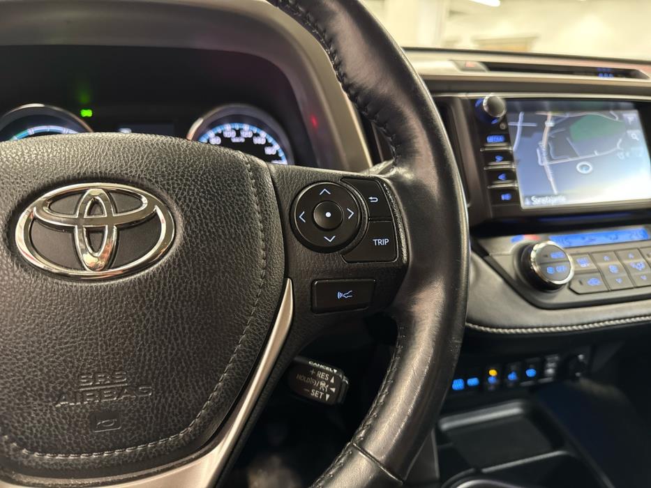 TOYOTA RAV4 2018