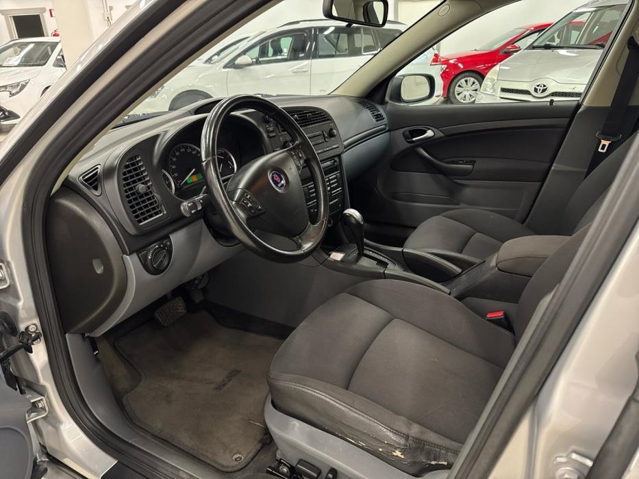 SAAB 9-3 2005
