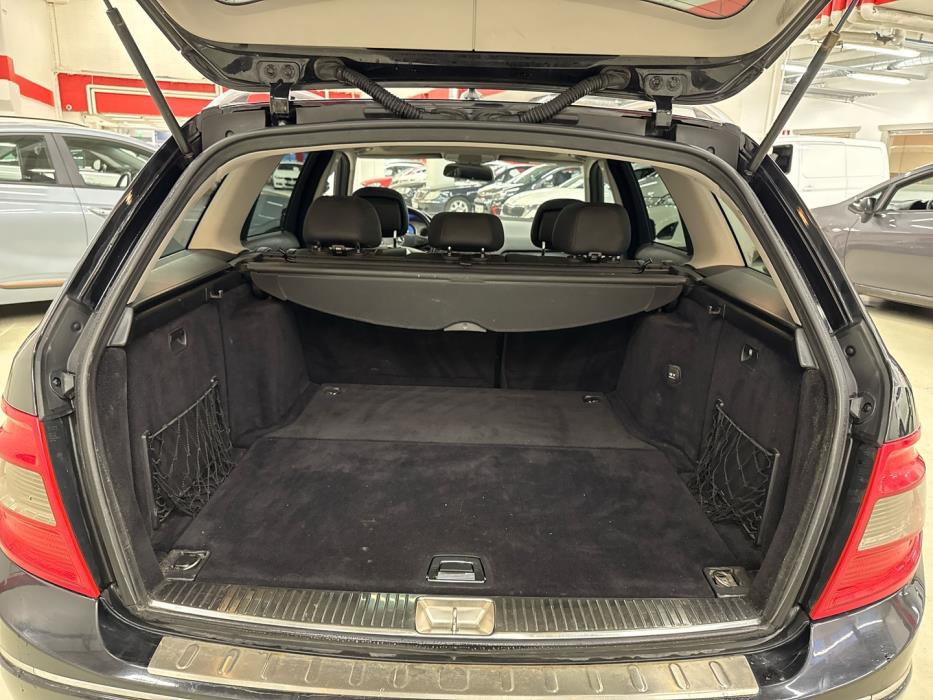 MERCEDES-BENZ C 2009