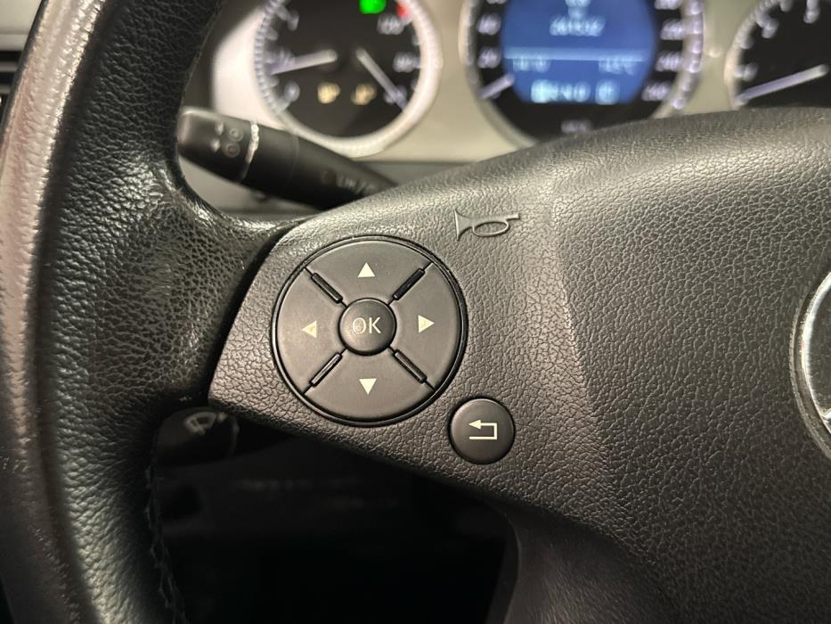 MERCEDES-BENZ C 2009