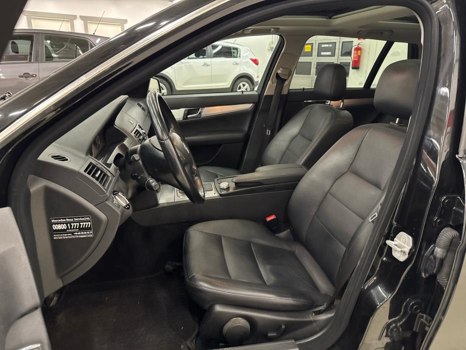 MERCEDES-BENZ C 2009