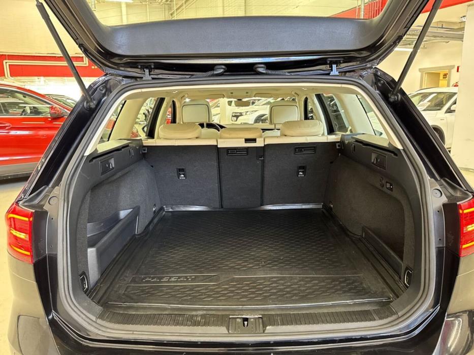 VOLKSWAGEN Passat 2016