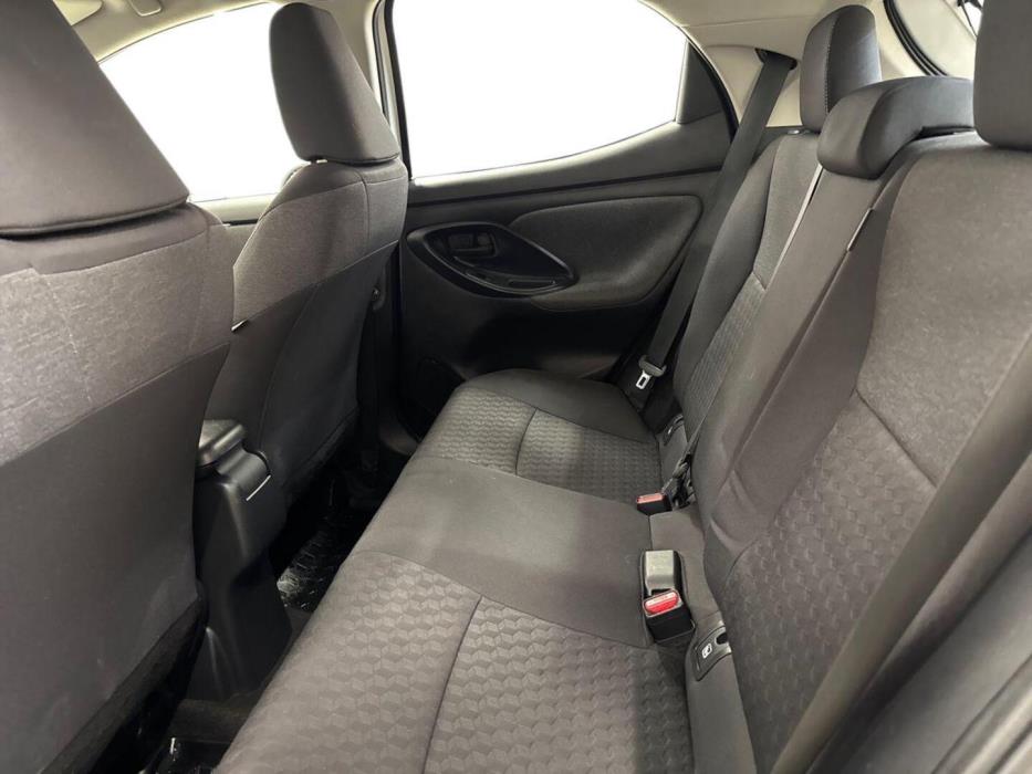 TOYOTA Yaris 2021