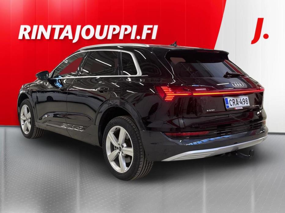 AUDI e-tron 2021