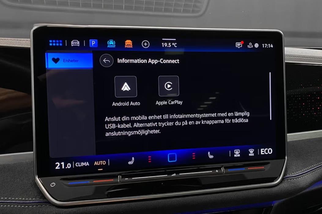 VOLKSWAGEN Passat 2025