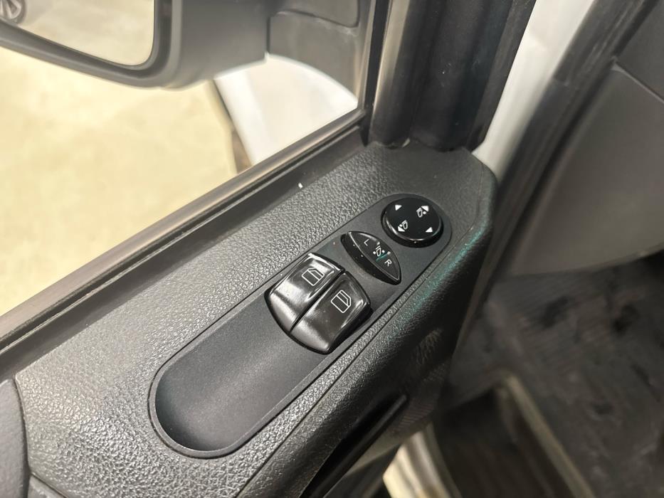 MERCEDES-BENZ Vito 2012