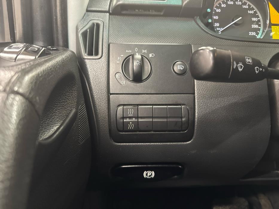 MERCEDES-BENZ Vito 2012