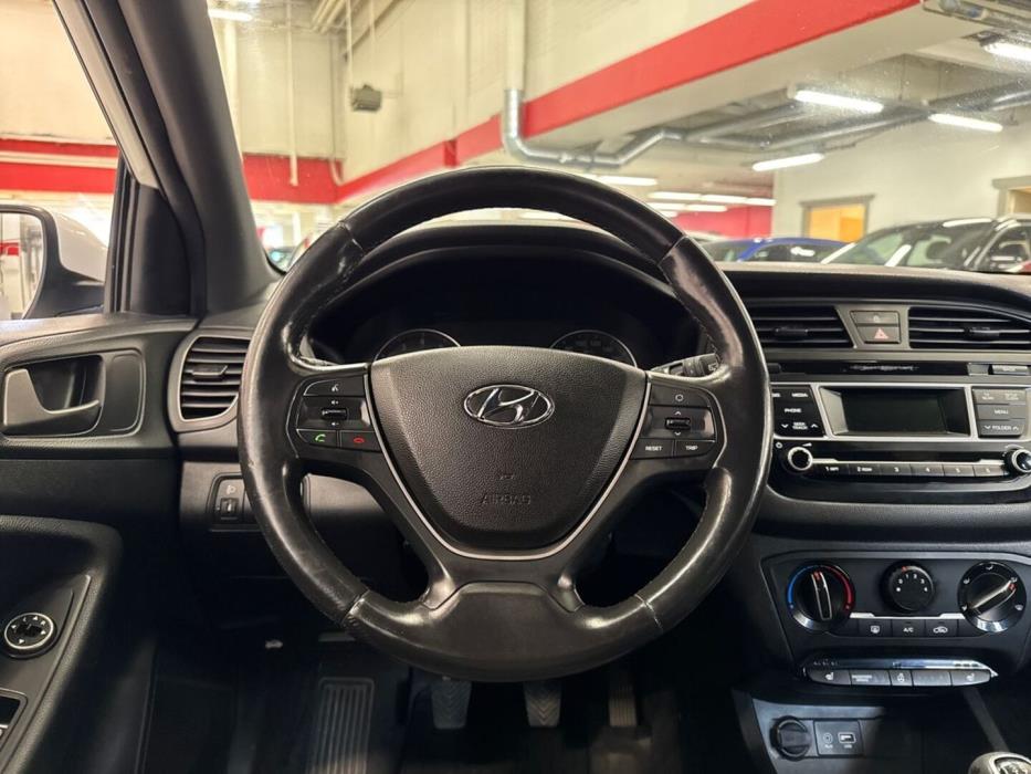 HYUNDAI i20 5d 2018