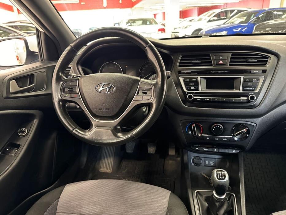 HYUNDAI i20 5d 2018