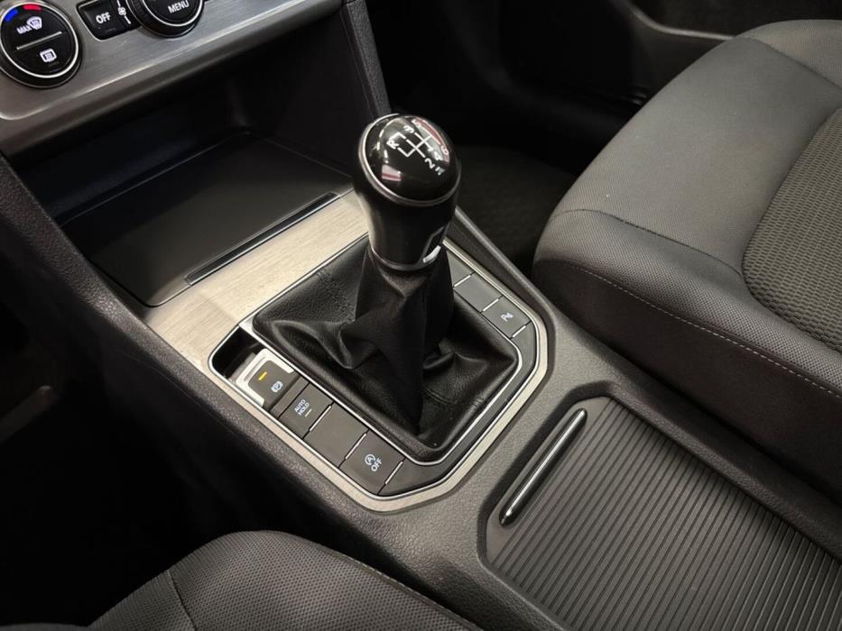 VOLKSWAGEN Golf Sportsvan 2014