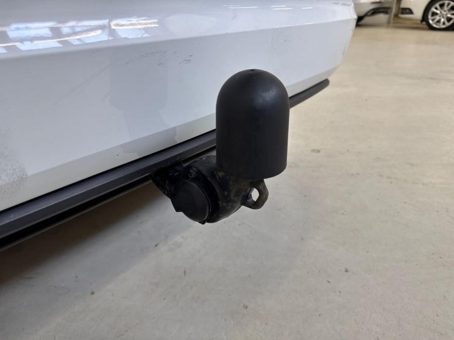 VOLKSWAGEN Golf Sportsvan 2014