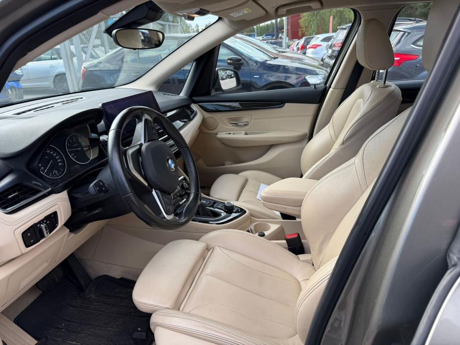 BMW 218 2015