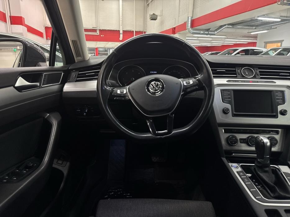 VOLKSWAGEN Passat 2015