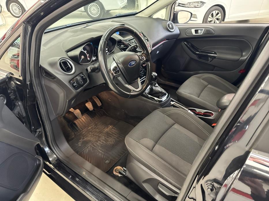 FORD Fiesta 2015