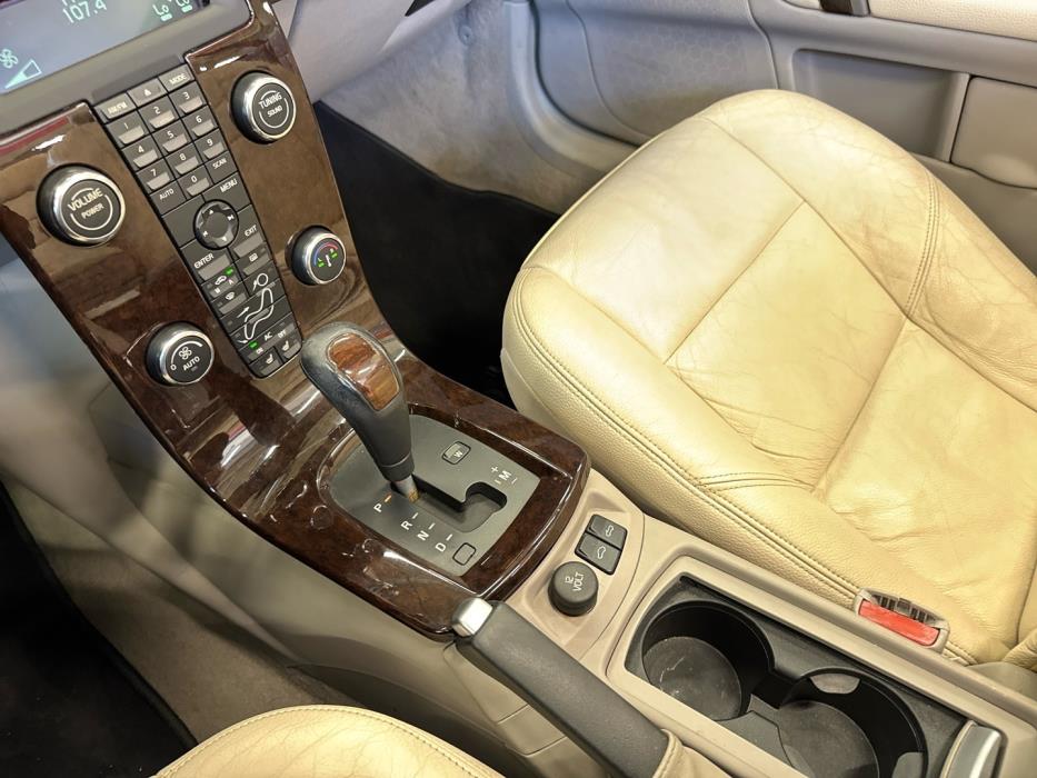 VOLVO C70 2007