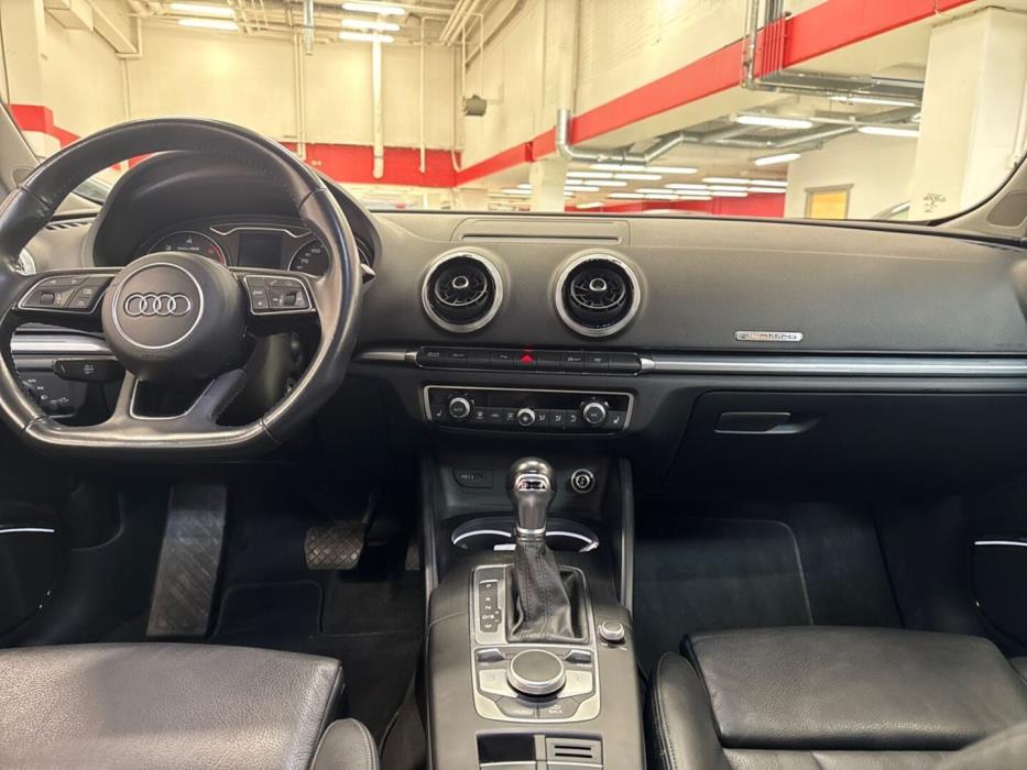 AUDI A3 2018