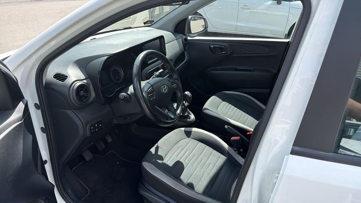 HYUNDAI i10 2021