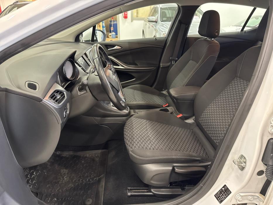 OPEL Astra 2020