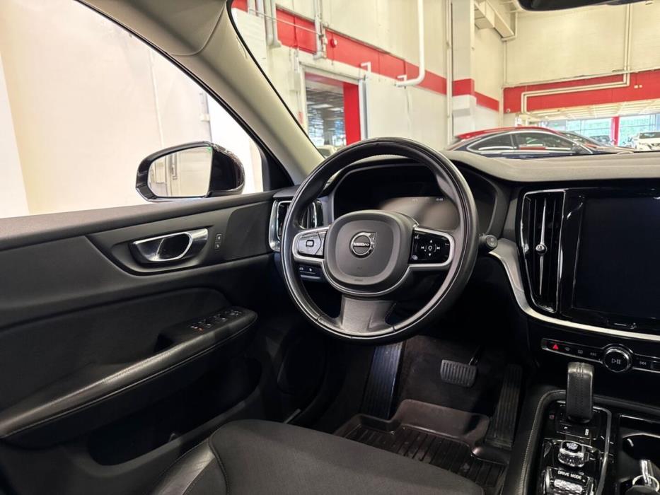 VOLVO V60 2020