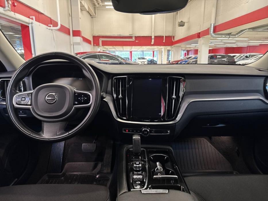 VOLVO V60 2020