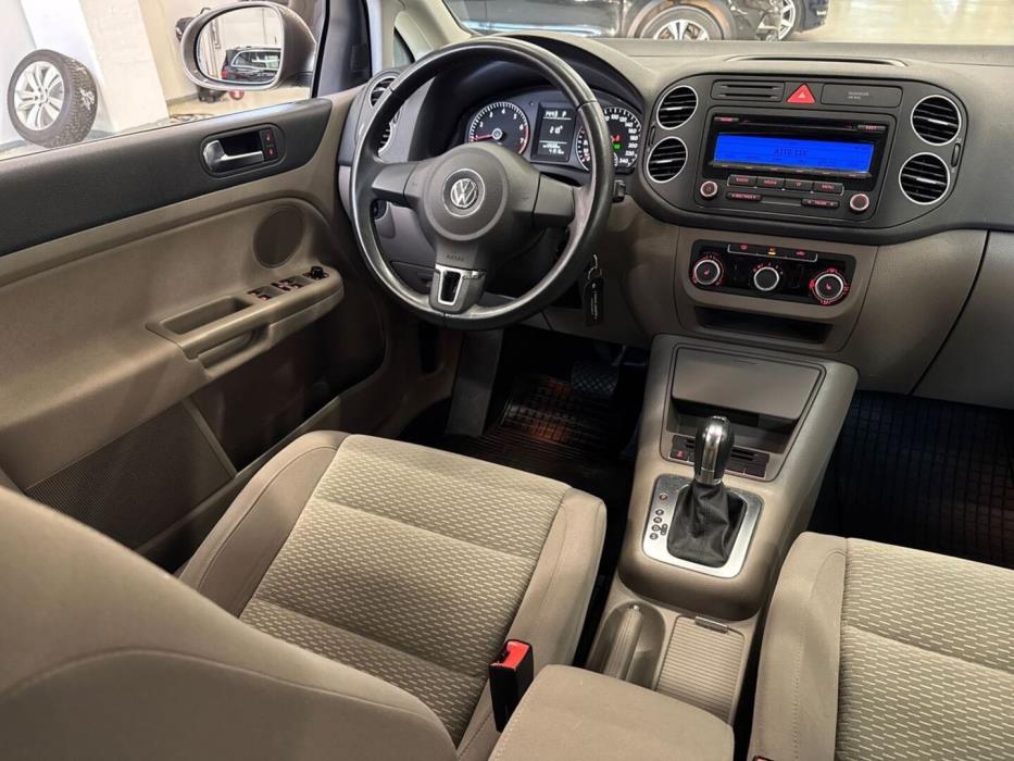 VOLKSWAGEN Golf Plus 2011