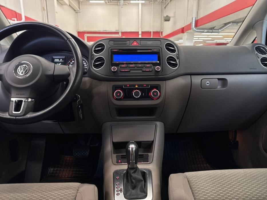 VOLKSWAGEN Golf Plus 2011