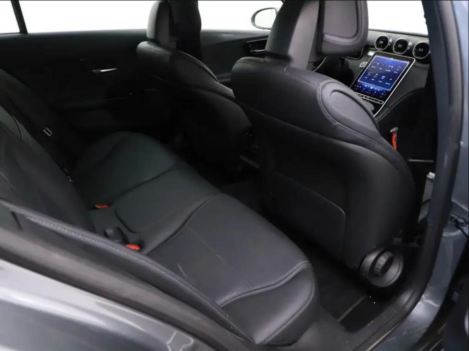 MERCEDES-BENZ C 2022