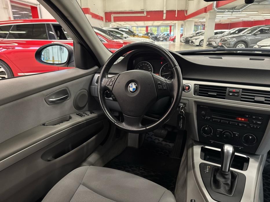 BMW 320 2006