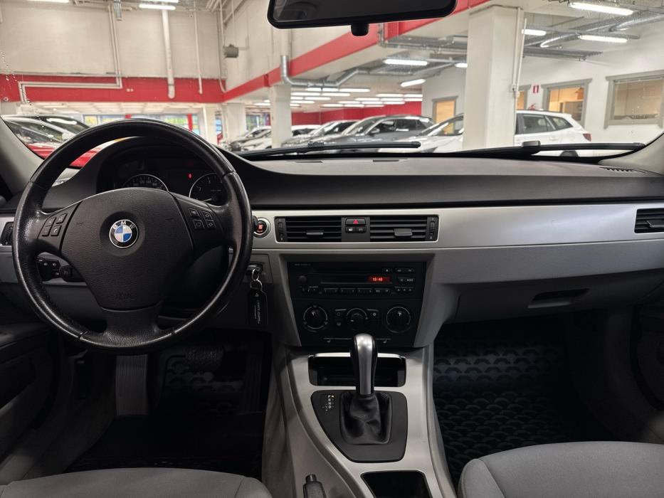 BMW 320 2006