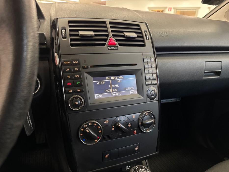 MERCEDES-BENZ A 2009