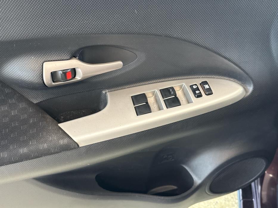 TOYOTA Urban Cruiser 2011