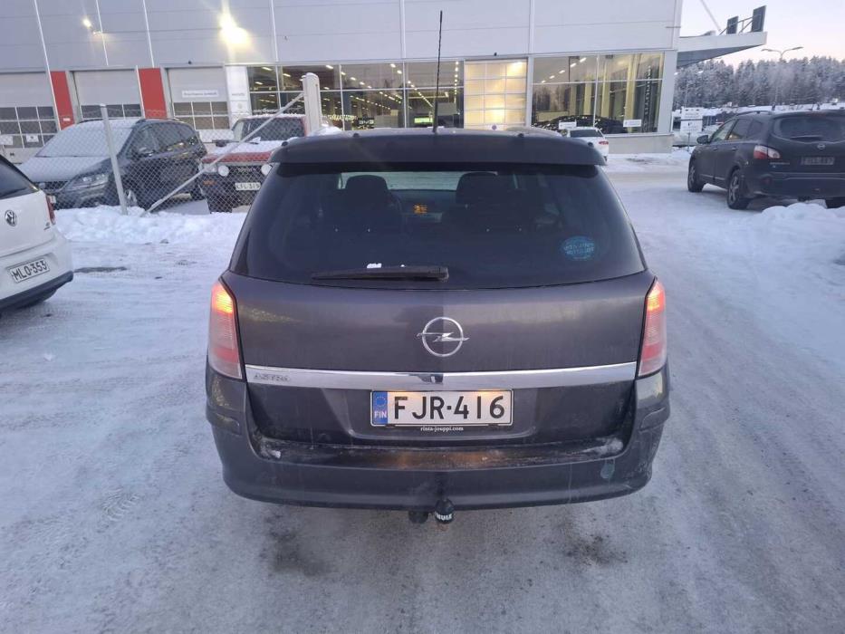 OPEL Astra 2010