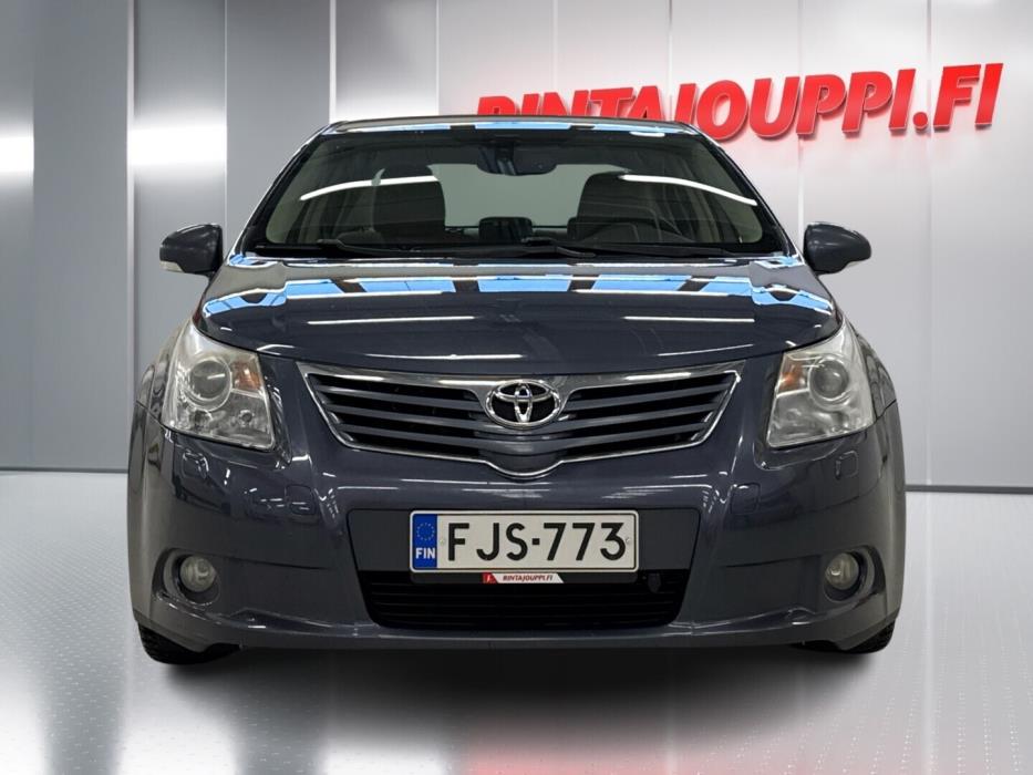 TOYOTA Avensis 2010