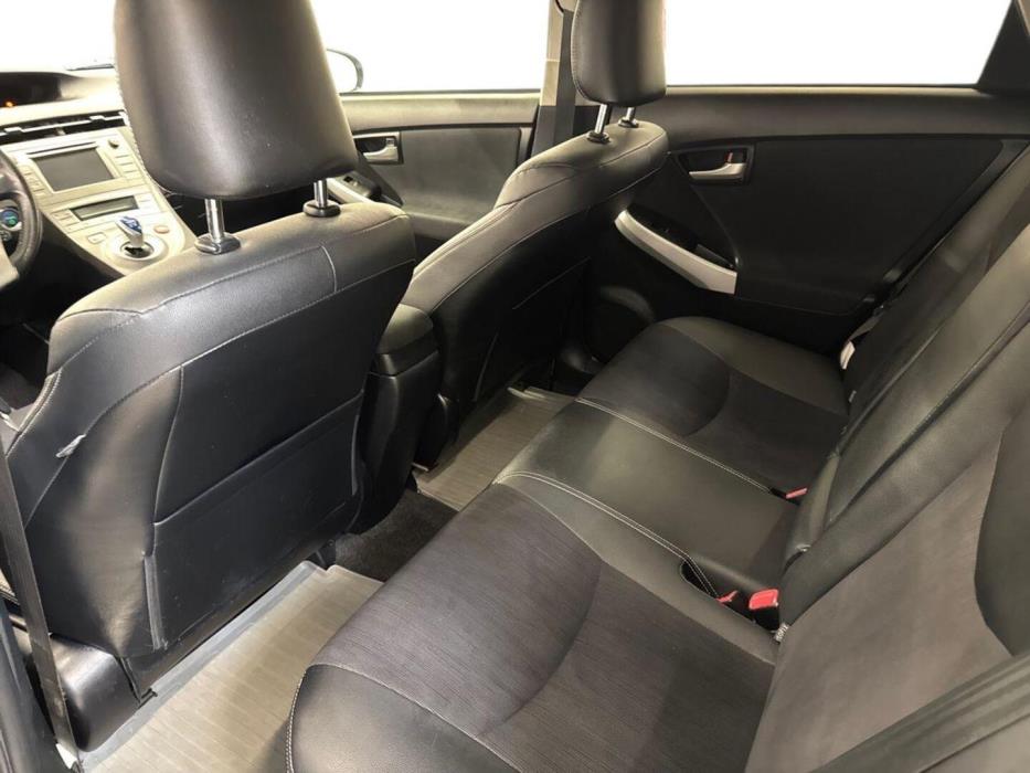 TOYOTA Prius PHEV 2012