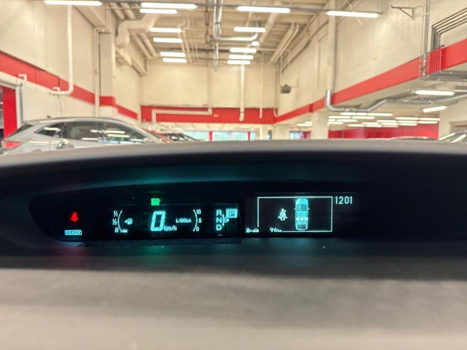TOYOTA Prius PHEV 2012
