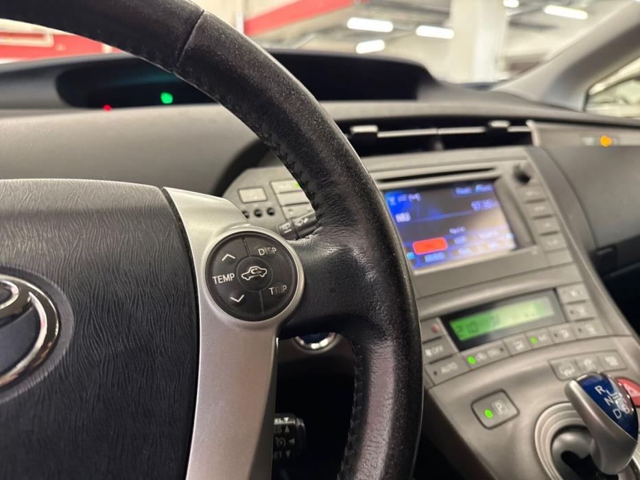 TOYOTA Prius PHEV 2012
