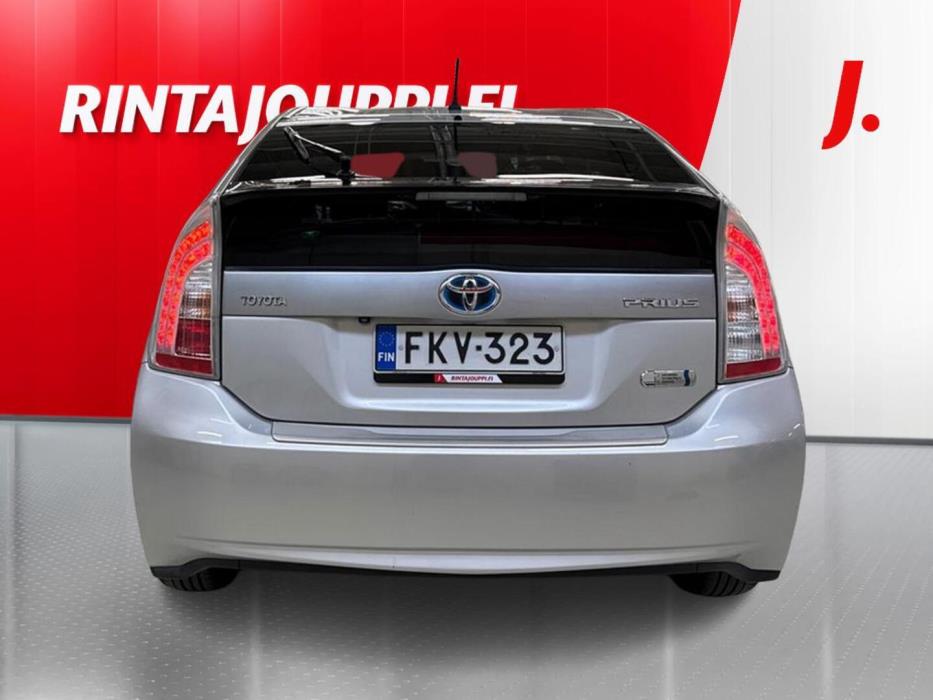 TOYOTA Prius PHEV 2012