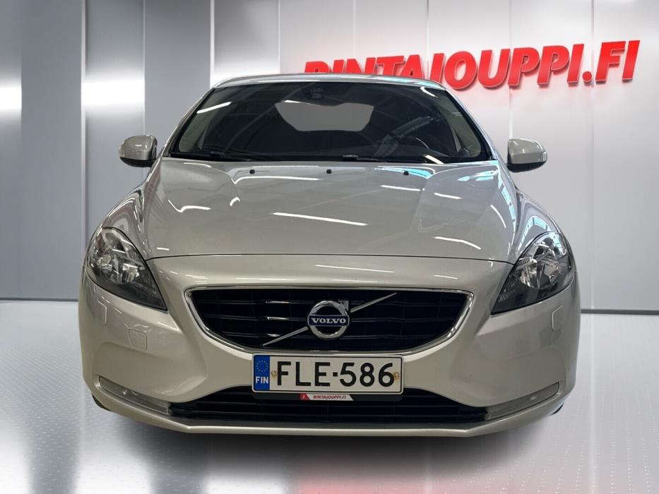 VOLVO V40 2013