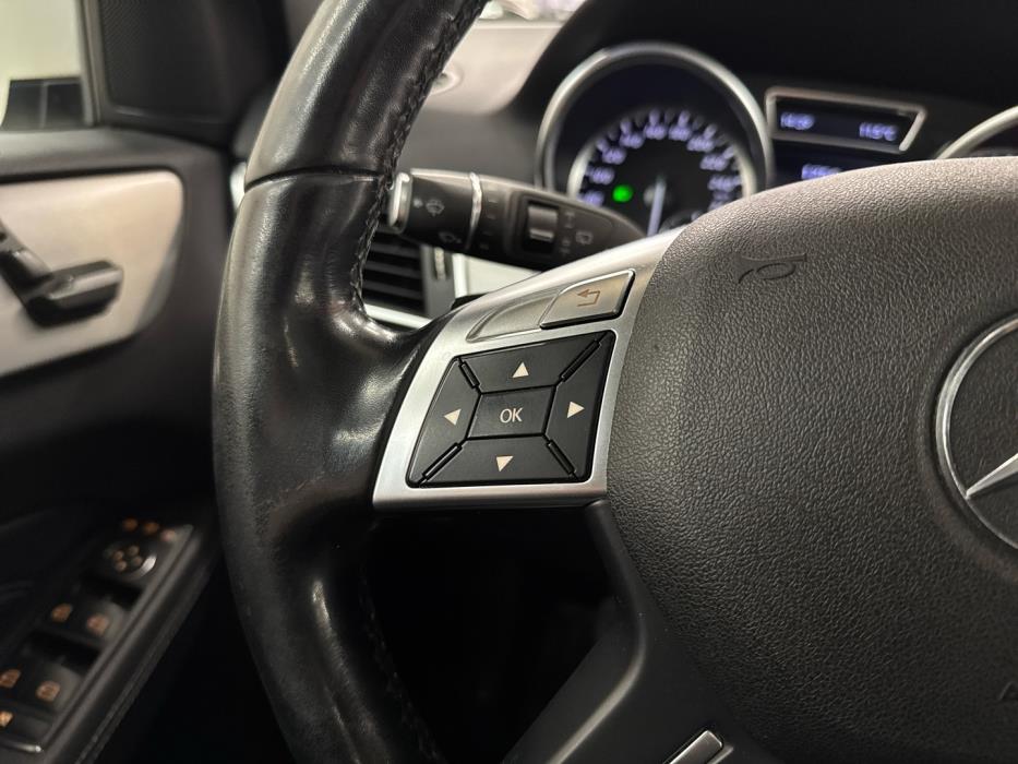 MERCEDES-BENZ ML 2012