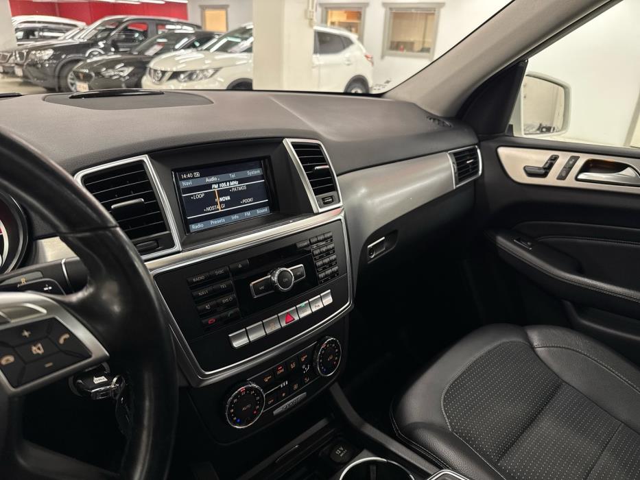 MERCEDES-BENZ ML 2012