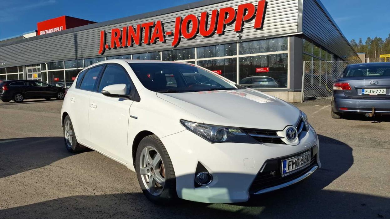 TOYOTA Auris 2014