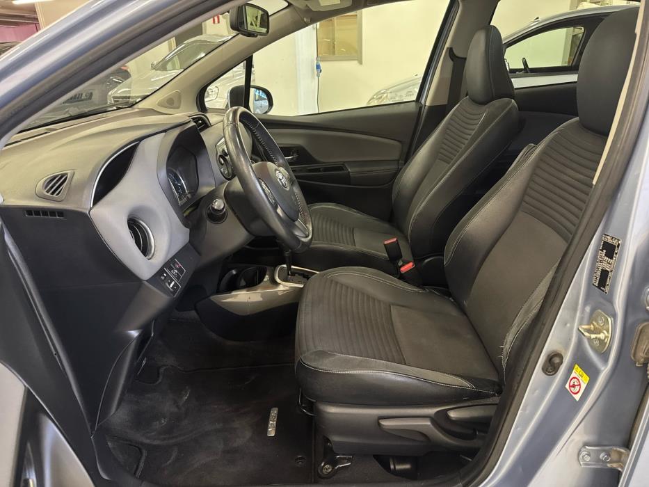 TOYOTA Yaris 2014