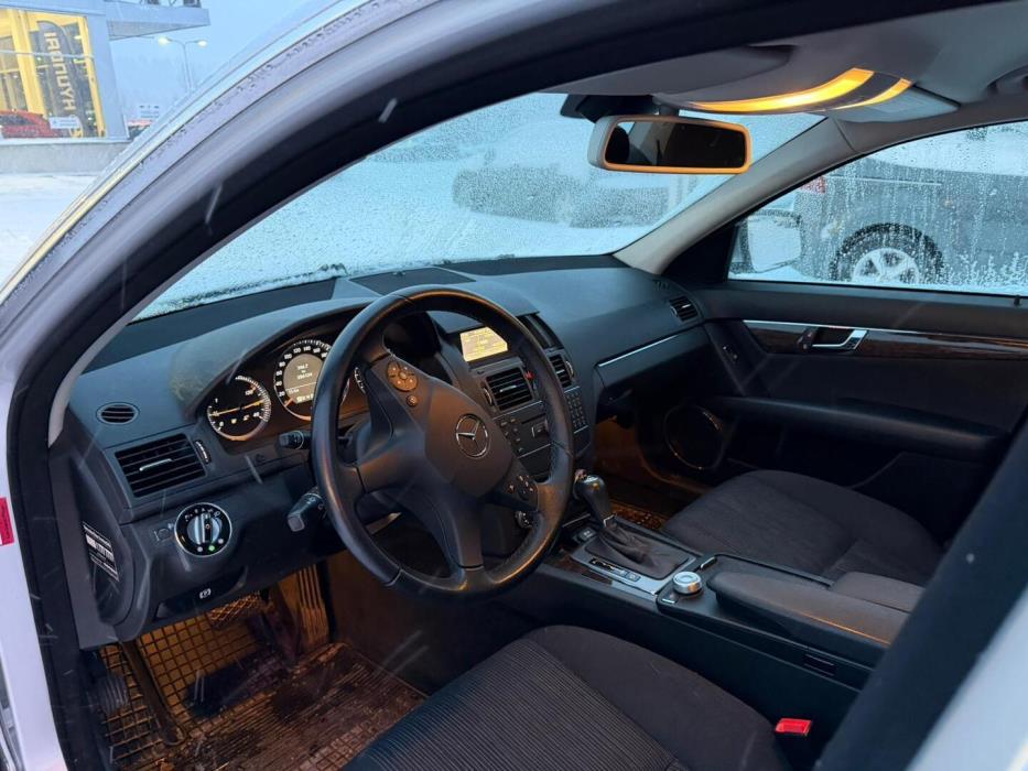 MERCEDES-BENZ C 2008